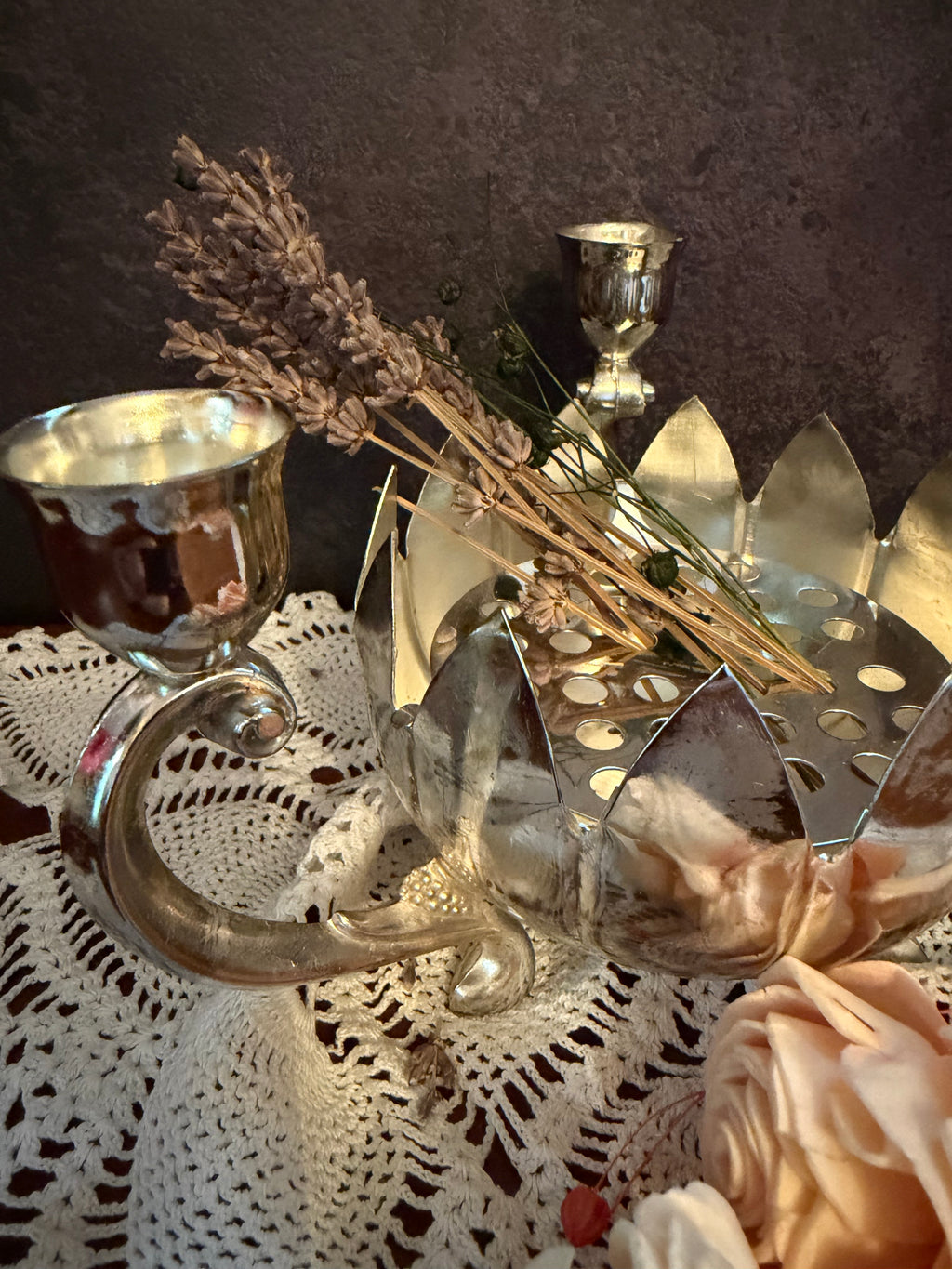 Vintage Silver Tone Lotus Flower Candelabra – 3 Candle Holder Centerpiece – Hollywood Regency Floral Candleholder