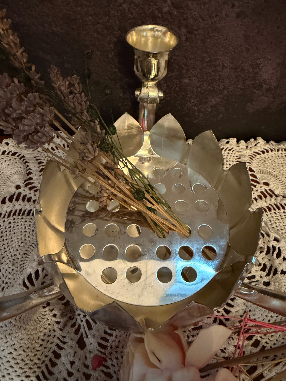 Vintage Silver Tone Lotus Flower Candelabra – 3 Candle Holder Centerpiece – Hollywood Regency Floral Candleholder